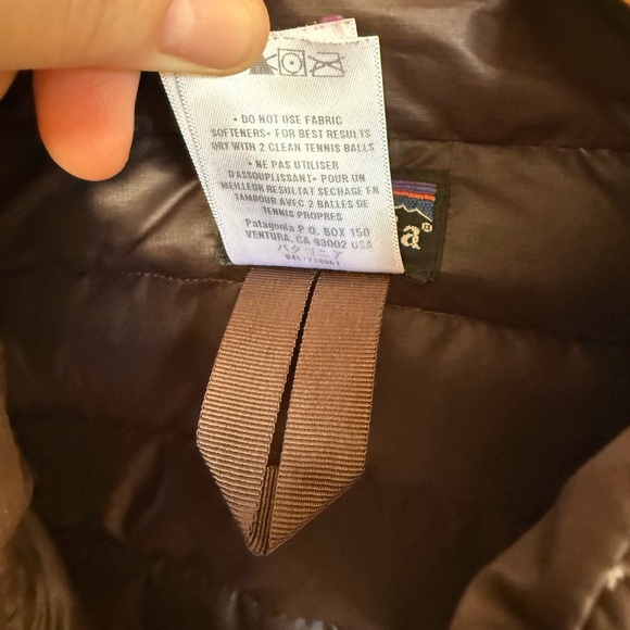 🤎 Patagonia Women's Chocolate Brown Down Puffer Vest EUC - Picture 10 of 13